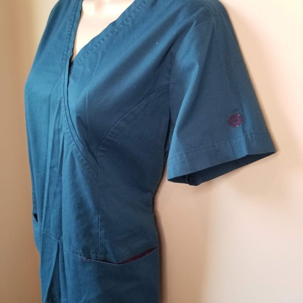 Bio Stretch Modern wrap Scrub Top/Small - Picture 3 of 5